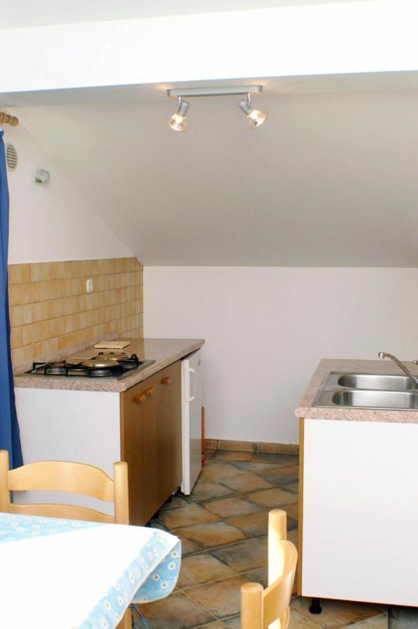 Family Friendly Seaside Apartments Vlasici, Pag - 4319 Dış mekan fotoğraf