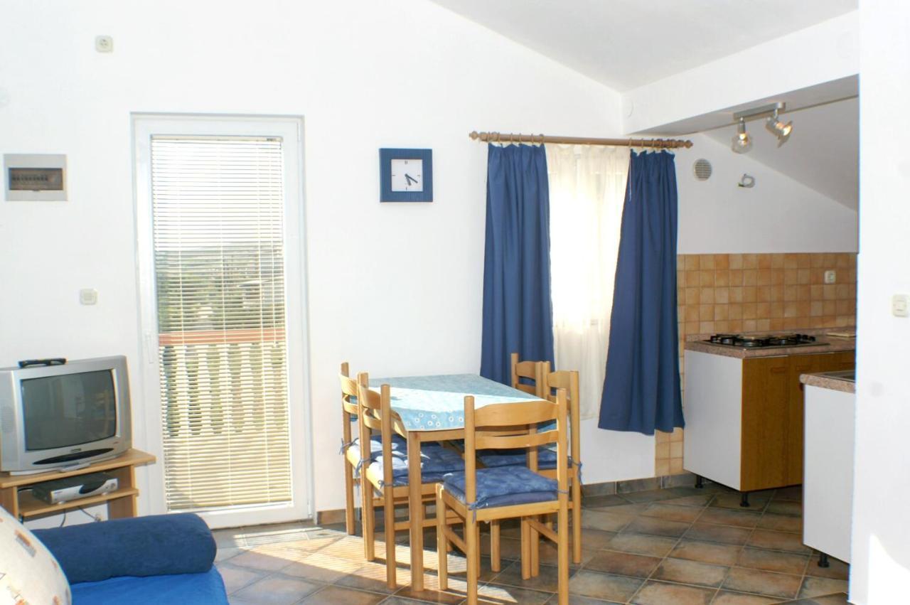 Family Friendly Seaside Apartments Vlasici, Pag - 4319 Dış mekan fotoğraf